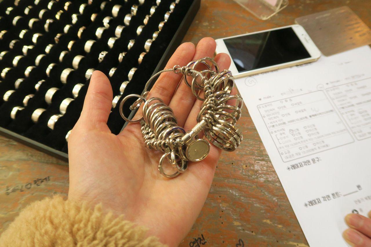 韓国　韓国旅行　旅行　ソウル　ソウル旅行　観光　ソウル観光　韓国観光　ホンデ　弘大　ショッピング　カフェ　指輪　指輪作り　体験　カップル　カップルリング　リング　お揃い　手作り